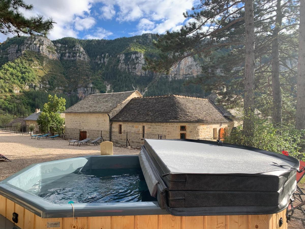 La Voutee 5 Epis Avec Bain Finlandais Prive Au Manoir Du Charme Gorges Du Tarn Bed & Breakfast Quezac  ภายนอก รูปภาพ