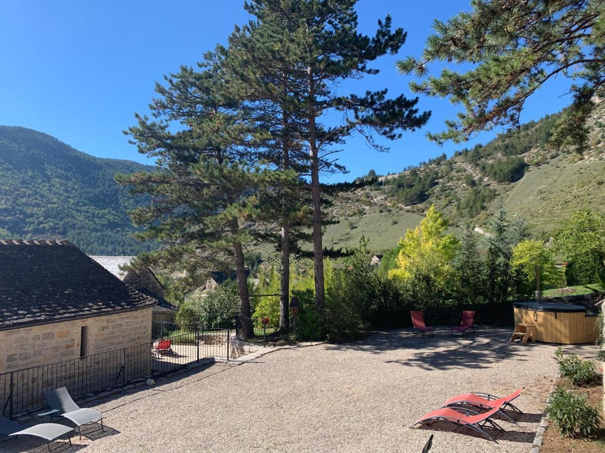 La Voutee 5 Epis Avec Bain Finlandais Prive Au Manoir Du Charme Gorges Du Tarn Bed & Breakfast Quezac  ภายนอก รูปภาพ