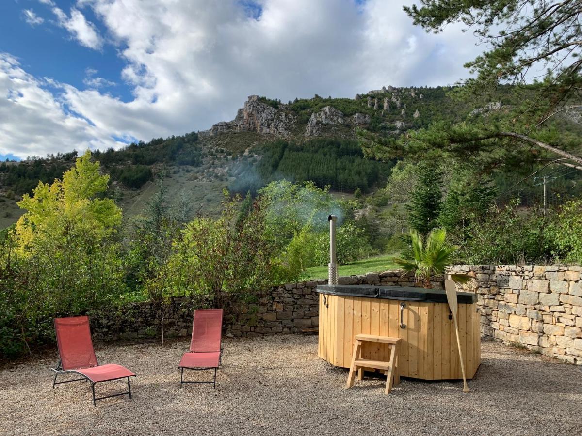 La Voutee 5 Epis Avec Bain Finlandais Prive Au Manoir Du Charme Gorges Du Tarn Bed & Breakfast Quezac  ภายนอก รูปภาพ