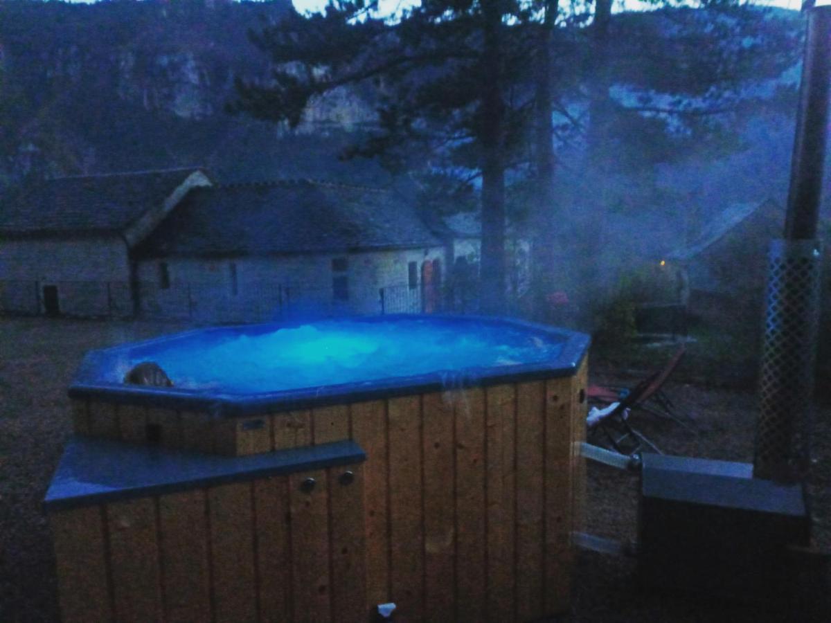 La Voutee 5 Epis Avec Bain Finlandais Prive Au Manoir Du Charme Gorges Du Tarn Bed & Breakfast Quezac  ภายนอก รูปภาพ