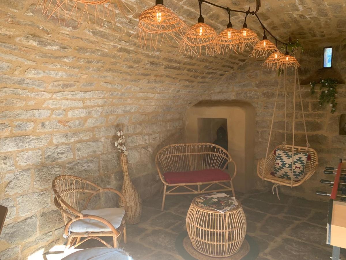 La Voutee 5 Epis Avec Bain Finlandais Prive Au Manoir Du Charme Gorges Du Tarn Bed & Breakfast Quezac  ภายนอก รูปภาพ